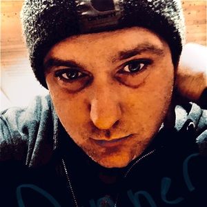 Meet your Posher, Travis